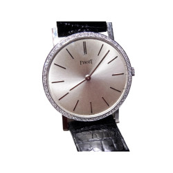 Mid-Size PIAGET ALTIPLANO 31mm 18k Gold Manual Watch Ref. 903 Custom Diamond Bezel